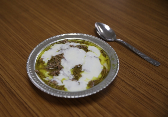 Şanlıurfa'da kahvaltı sofralarını asırlardır 'tirit' süslüyor